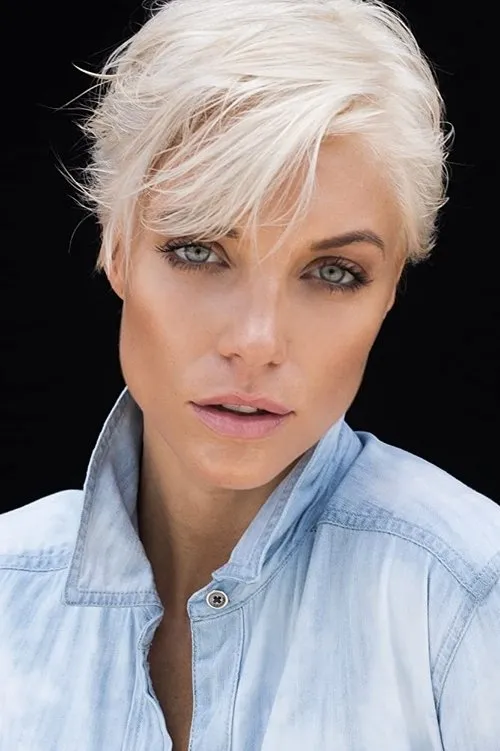 Sisse Marie interpretando a ecilA