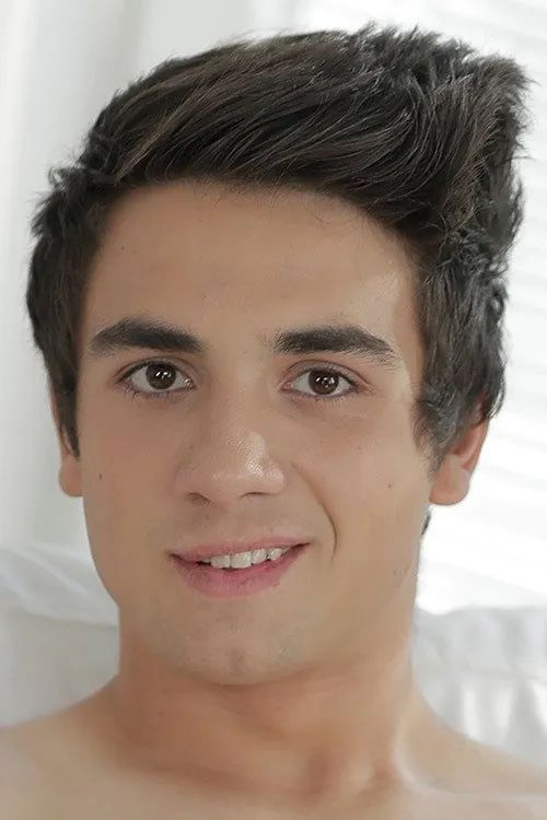 Sivan Ozzi interpretando a Sivan Ozzi