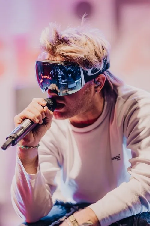 Ski Aggu — personaje: Ski Aggu