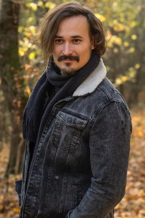 Jenovári Miklós ha trabajado con Slemmer Ádám en 1 ocasiones