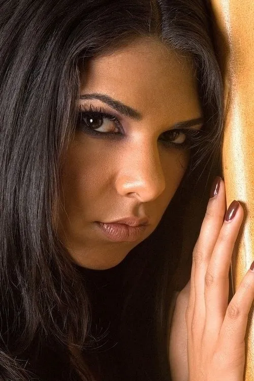 Sochee Mala interpretando a 