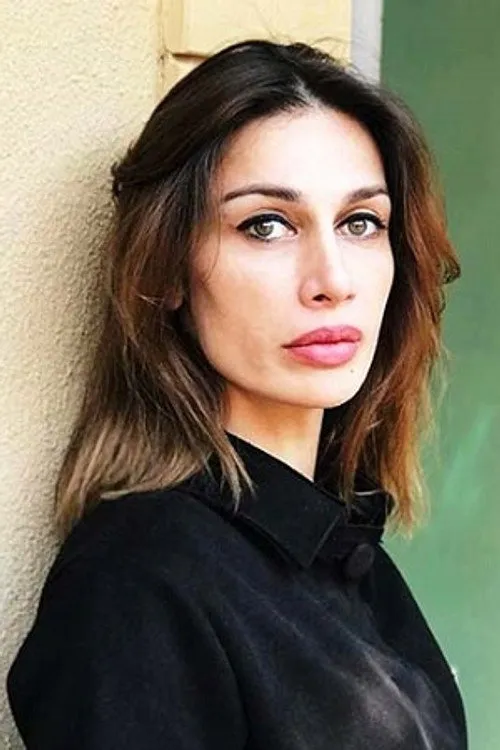 Sofee Lomjaria interpretando a Elene