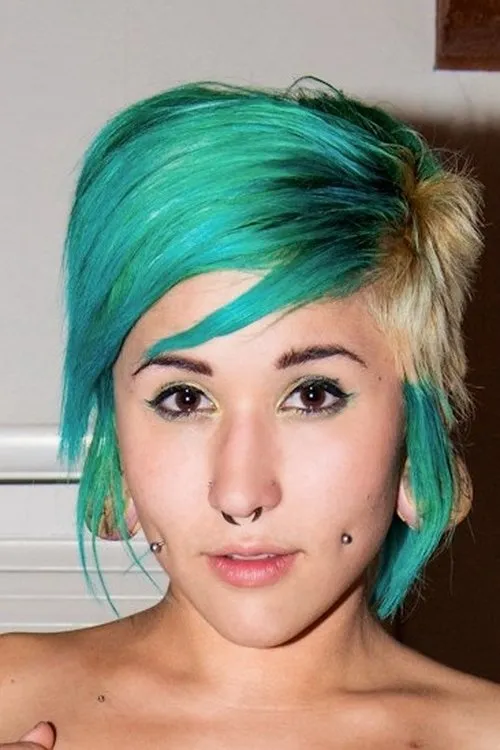 Sofi VonDoom interpretando a Herself