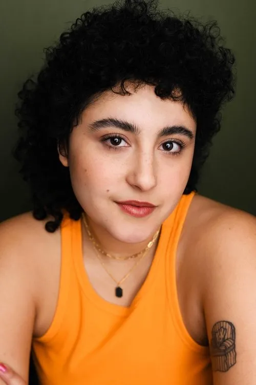 Auli'i Cravalho ha trabajado con Sofia Dobrushin en 1 ocasiones