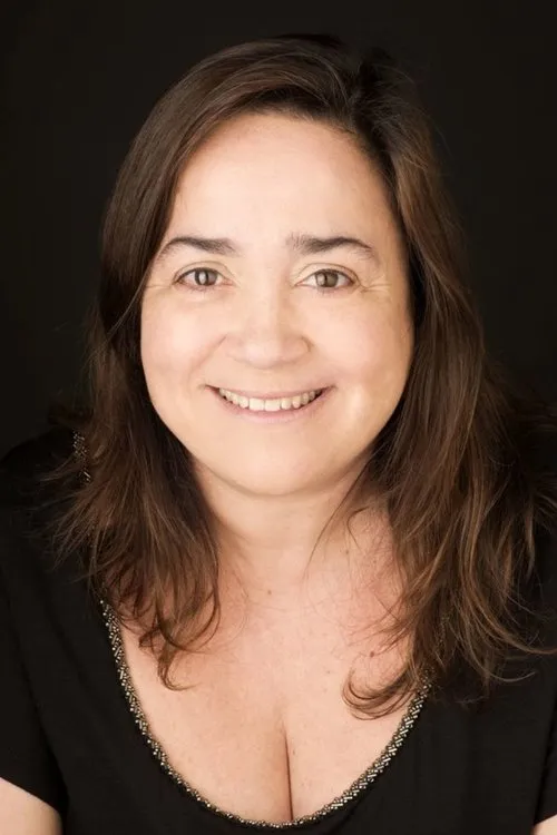 Sofia Espírito Santo interpretando a Rosa