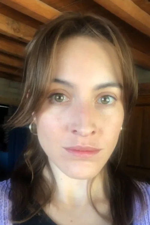 Sofia Leal De La Rosa interpretando a The Woman