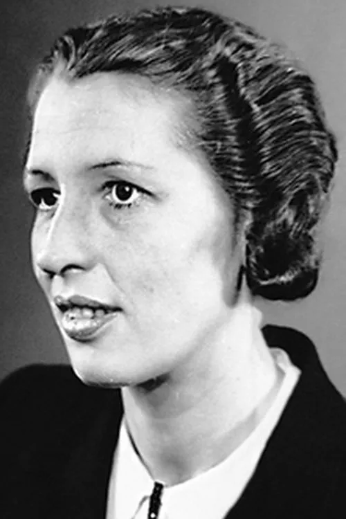 Leonid Leonidov ha trabajado con Sofya Garrel en 1 ocasiones