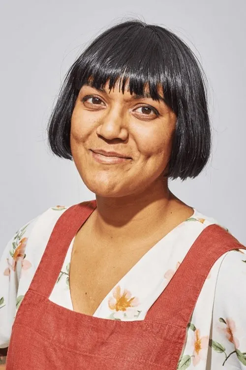 Sohla El-Waylly — personaje: Herself