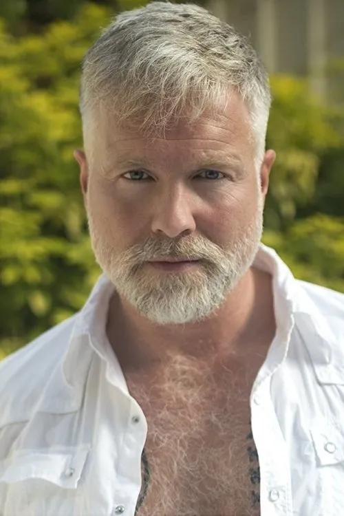 Mattias Linderoth ha trabajado con Sölvi Fannar Viðarsson en 1 ocasiones