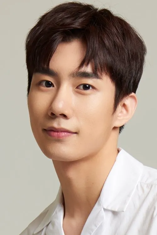 ??? ha trabajado con Son Woo-hyeon en 1 ocasiones