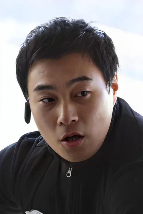 Song Gi-joon interpretando a Kyung-won (??)