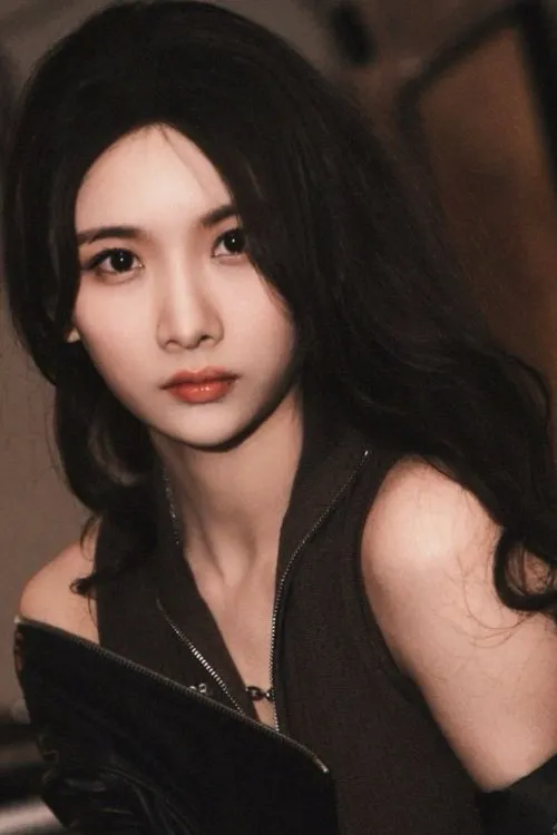 Song Zhaoyi — personaje: Hua E