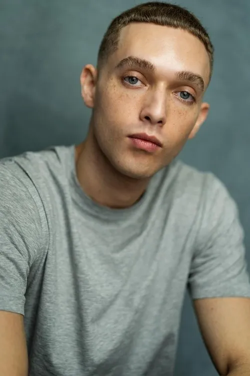 Sonny Walker — personaje: Adam