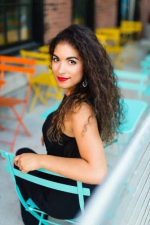 Noa Frenkel ha trabajado con Sophia Burgos en 1 ocasiones