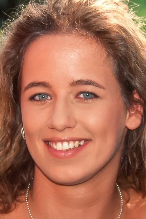 Elone ha trabajado con Sophie Call en 1 ocasiones