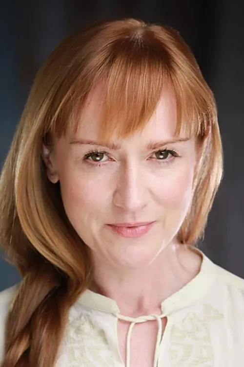 Eugenia Low ha trabajado con Sophie Morris-Sheppard en 1 ocasiones