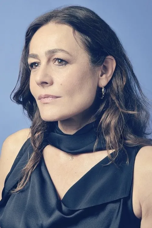 Sophie Semin interpretando a Young woman