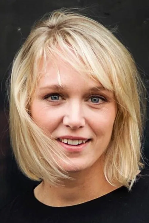 Sophie van Winden interpretando a Elly