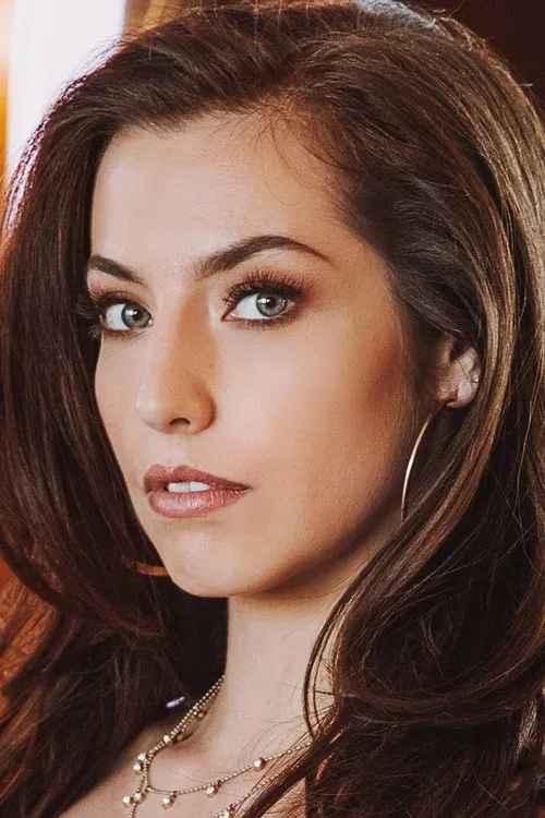 Spencer Bradley interpretando a 