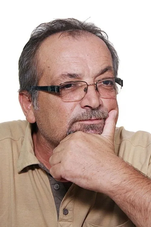 Spiro Duni interpretando a Guri