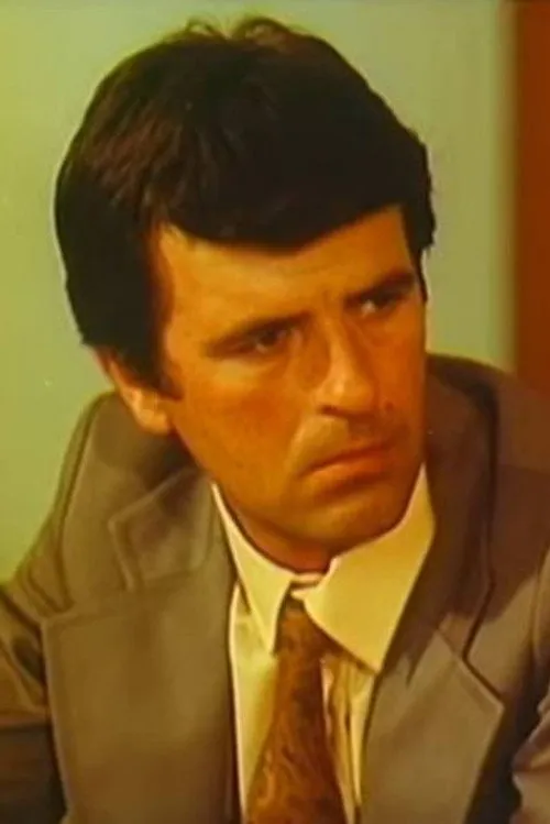 Petrit Llanaj ha trabajado con Spiro Petromilo en 1 ocasiones