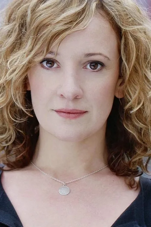 Stacey Roca — personaje: Nancy Tench