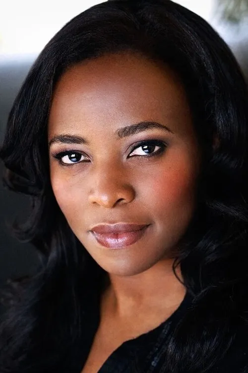 Stacy Ann Rose interpretando a Nurse's Aide