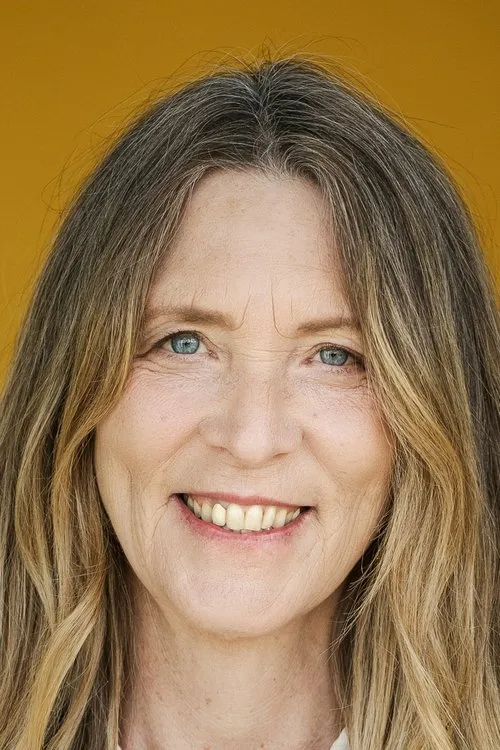 Stacy Thunes interpretando a Head Nurse