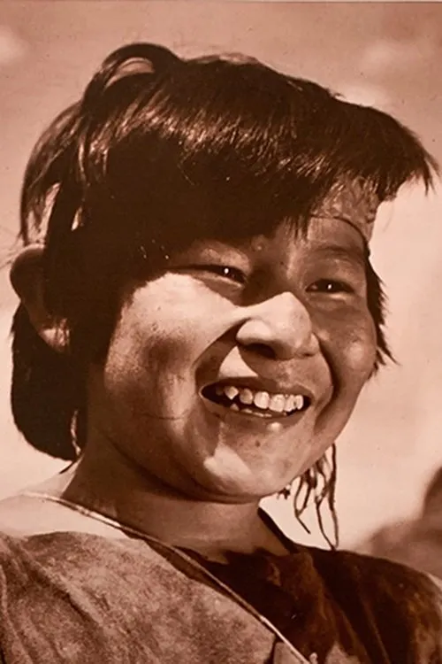 Stanford Lomakema interpretando a The Eagle Boy