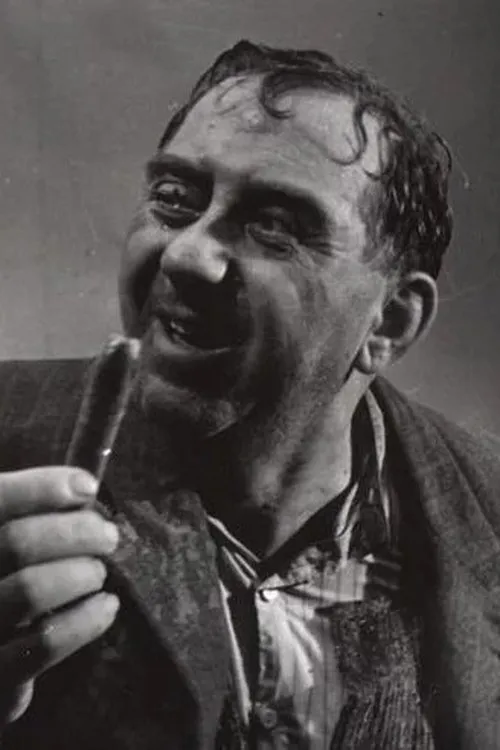 Stefan Bartik interpretando a Kulawik