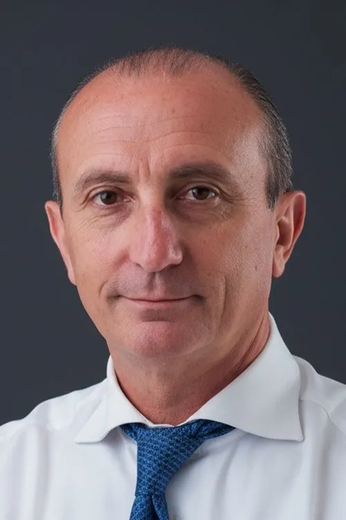 Stefano Martinenghi interpretando a Steve