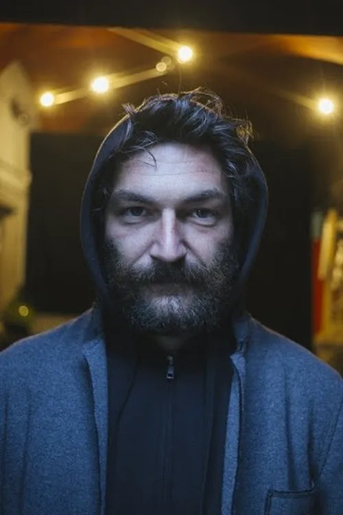 Stefano Pietro Detassis interpretando a Luca