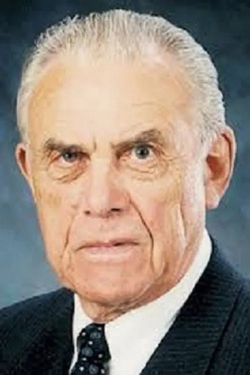 Hildur Guðmundsdóttir ha trabajado con Steindór Hjörleifsson en 1 ocasiones