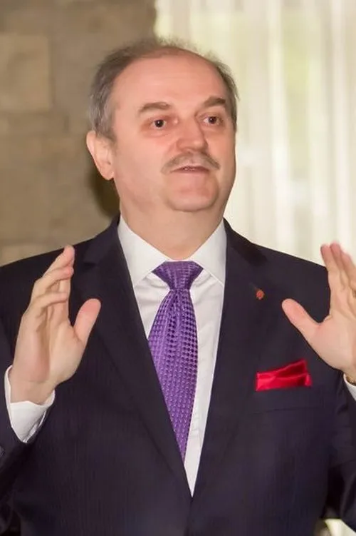 Stelian Nistor interpretando a 