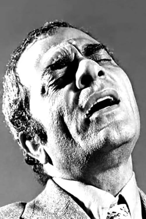 Stelios Kazantzidis interpretando a Stelios Kazantzidis