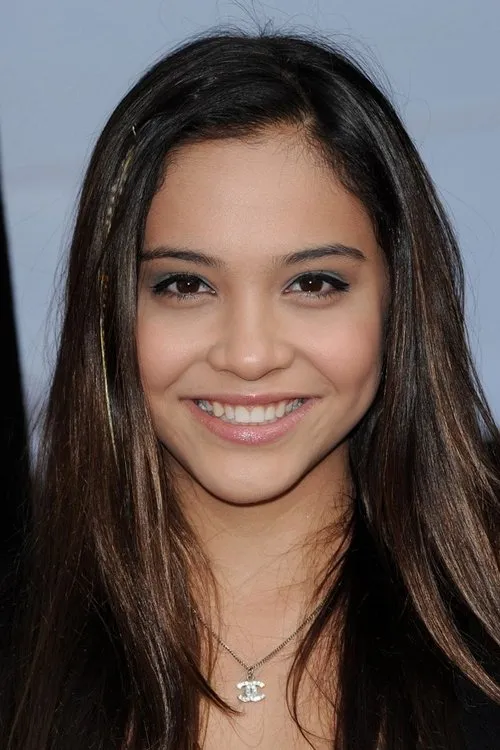 Stella Hudgens interpretando a Janelle