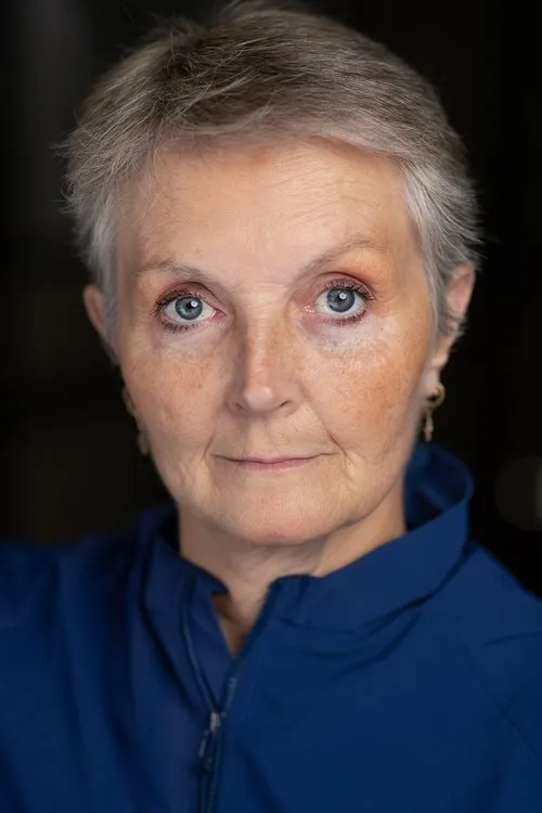 Nicolongo ha trabajado con Stephanie Barton-Farcas en 1 ocasiones