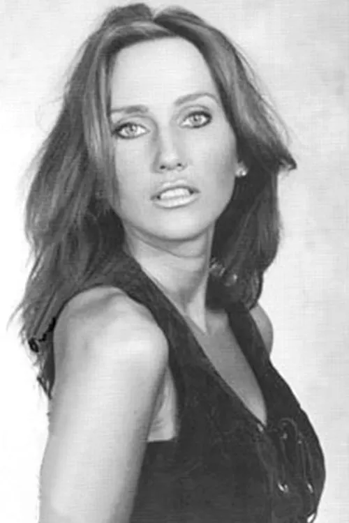 Athena Demos ha trabajado con Stephanie Beaton en 2 ocasiones