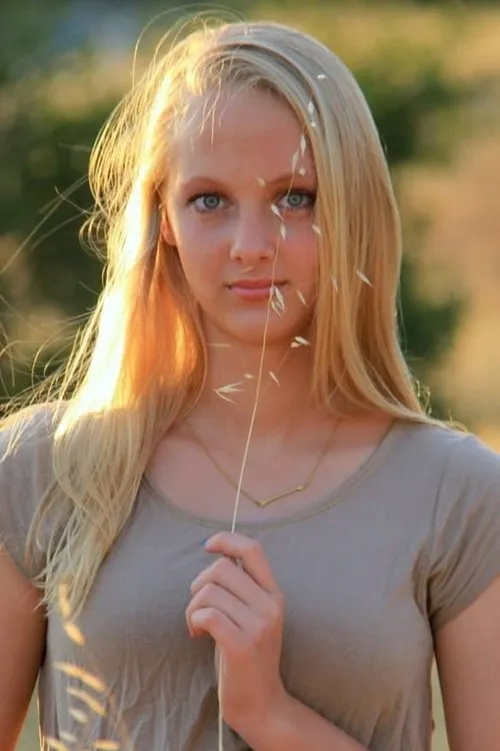 Stéphanie Harvey — personaje: Self