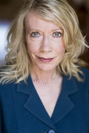 Christine Bartlett ha trabajado con Stephanie Liebert en 1 ocasiones