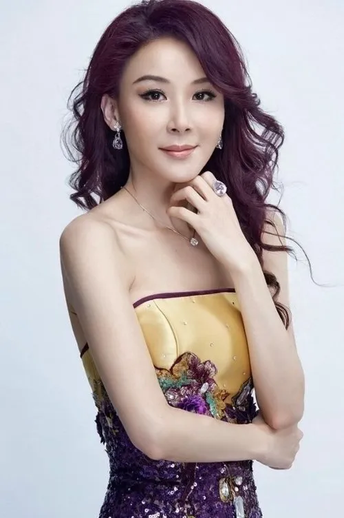 Stephanie Siao — personaje: ??