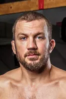 Dustin Neace ha trabajado con Stephen Bass en 1 ocasiones