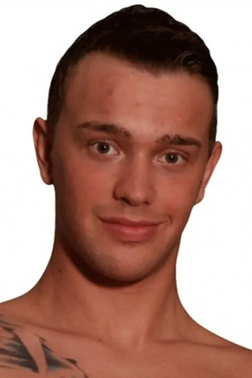 Stephen Blake interpretando a 