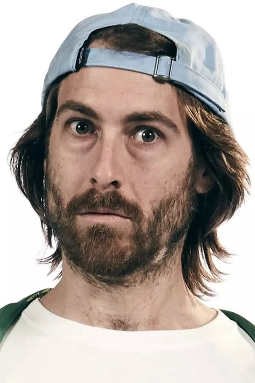 Stephen Oates interpretando a Michael Winsor