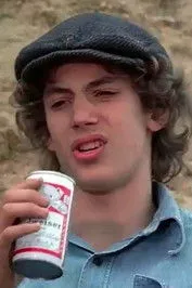 Stephen White interpretando a Bobby Douglas