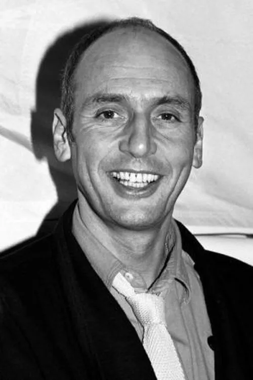 Stephen Yardley interpretando a Arak