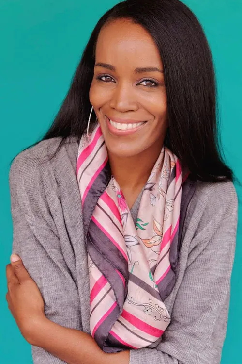 Stephenie Collins en su biografía y filmografía