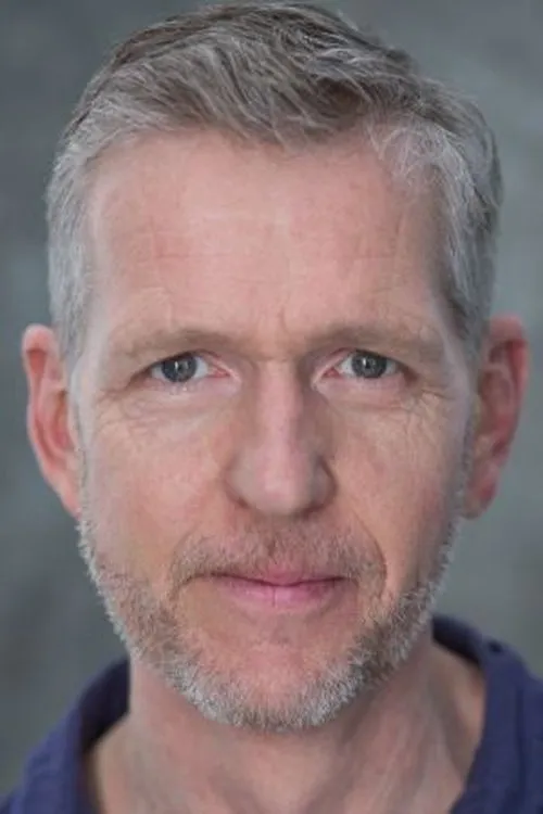 Steve Cooper — personaje: Steve Walker