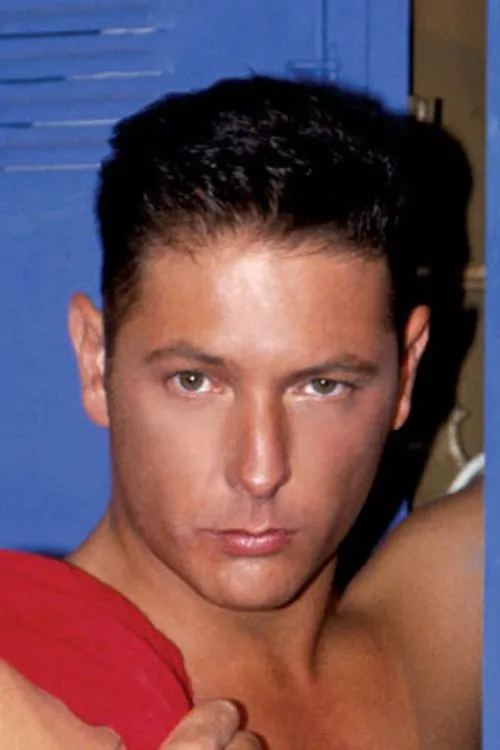 Steve Maverick interpretando a (archive footage)