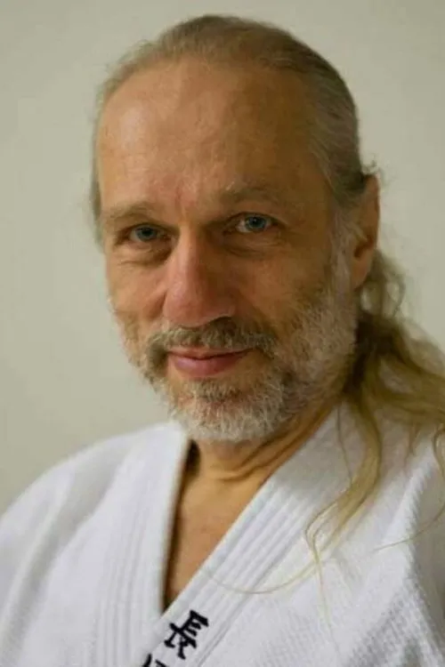 Hito Steyerl ha trabajado con Steve Osada en 1 ocasiones